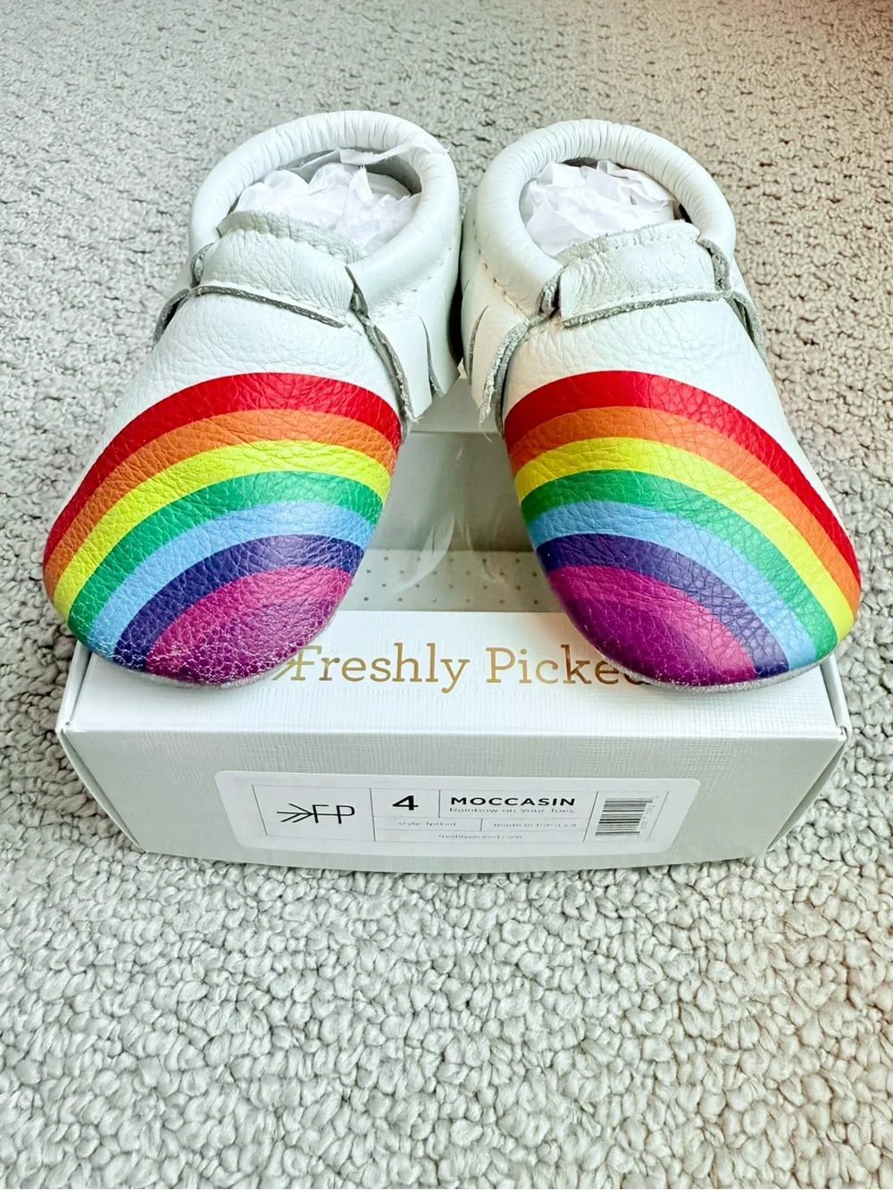 Freshly Picked Moccasins Rainbows Leather Baby soft sole Shoes Size 4